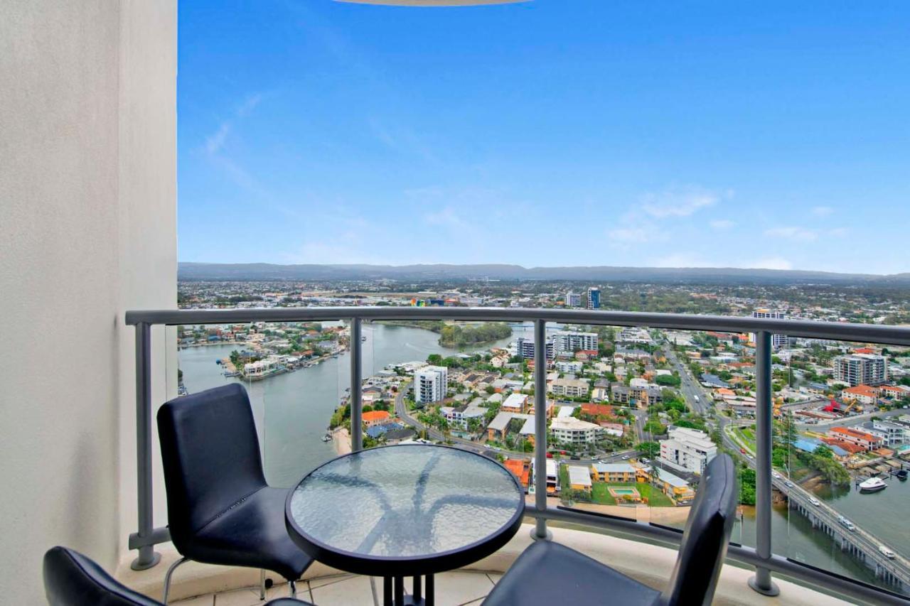 Chevron Renaissance - Self Contained & Privately Managed Apartments Gold Coast Ngoại thất bức ảnh
