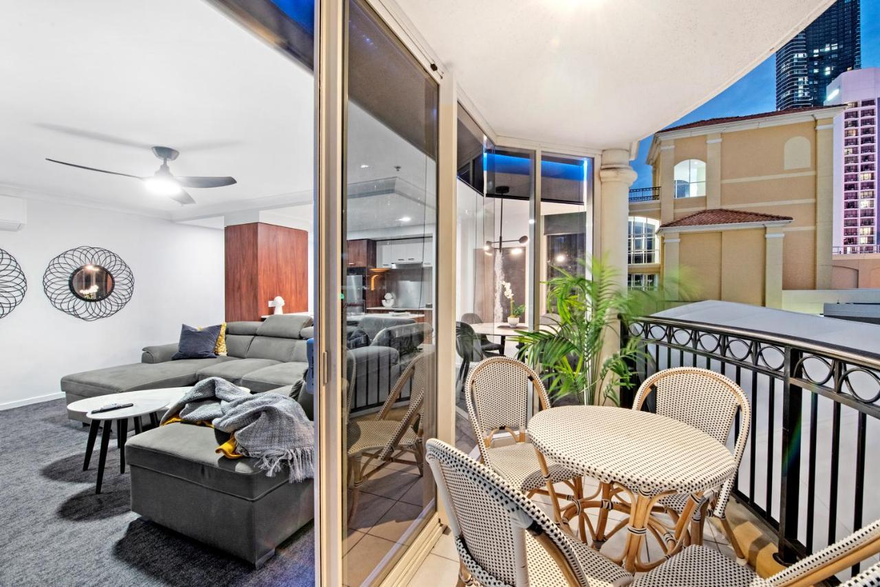 Chevron Renaissance - Self Contained & Privately Managed Apartments Gold Coast Ngoại thất bức ảnh