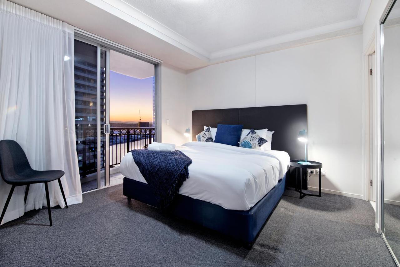 Chevron Renaissance - Self Contained & Privately Managed Apartments Gold Coast Ngoại thất bức ảnh