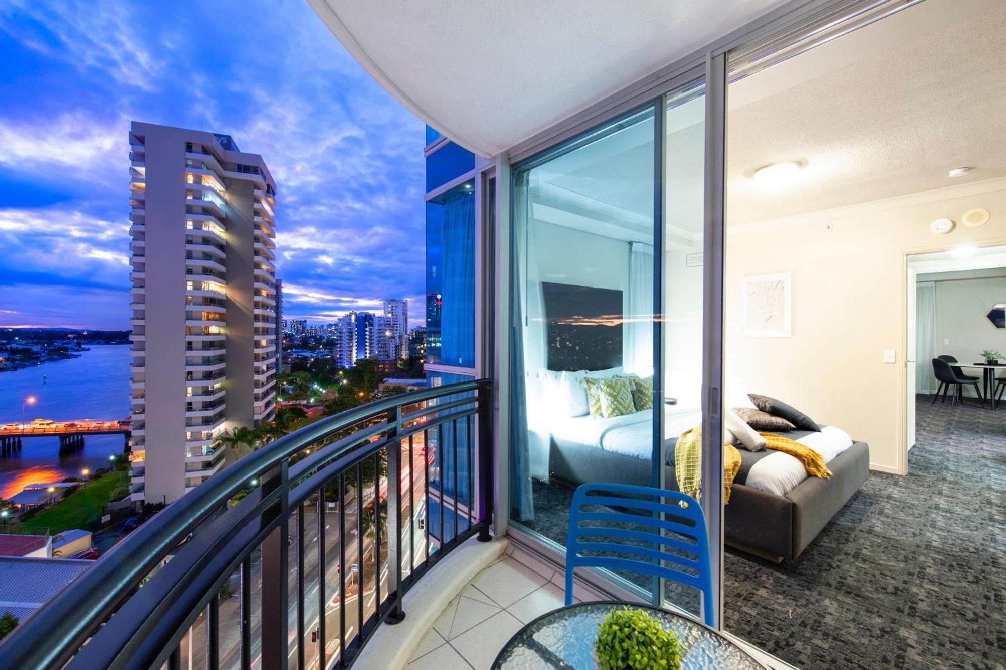 Chevron Renaissance - Self Contained & Privately Managed Apartments Gold Coast Ngoại thất bức ảnh