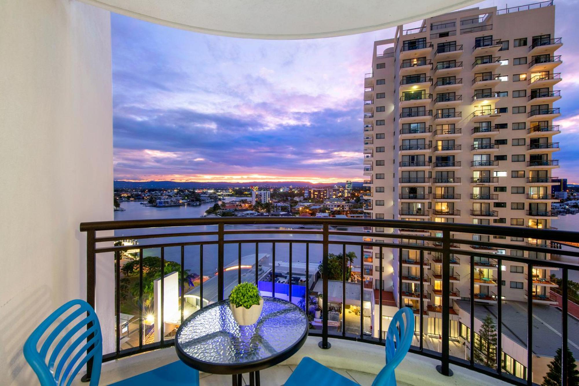 Chevron Renaissance - Self Contained & Privately Managed Apartments Gold Coast Ngoại thất bức ảnh