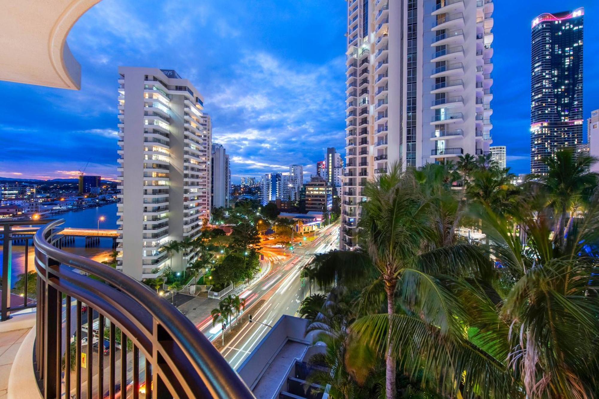 Chevron Renaissance - Self Contained & Privately Managed Apartments Gold Coast Ngoại thất bức ảnh