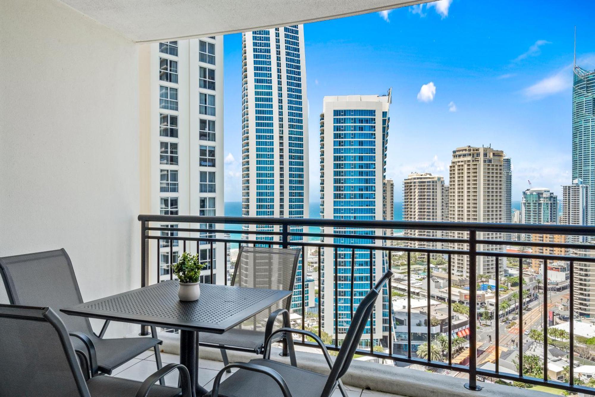 Chevron Renaissance - Self Contained & Privately Managed Apartments Gold Coast Ngoại thất bức ảnh