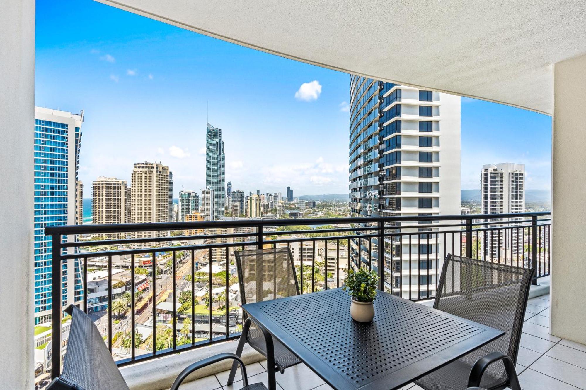 Chevron Renaissance - Self Contained & Privately Managed Apartments Gold Coast Ngoại thất bức ảnh