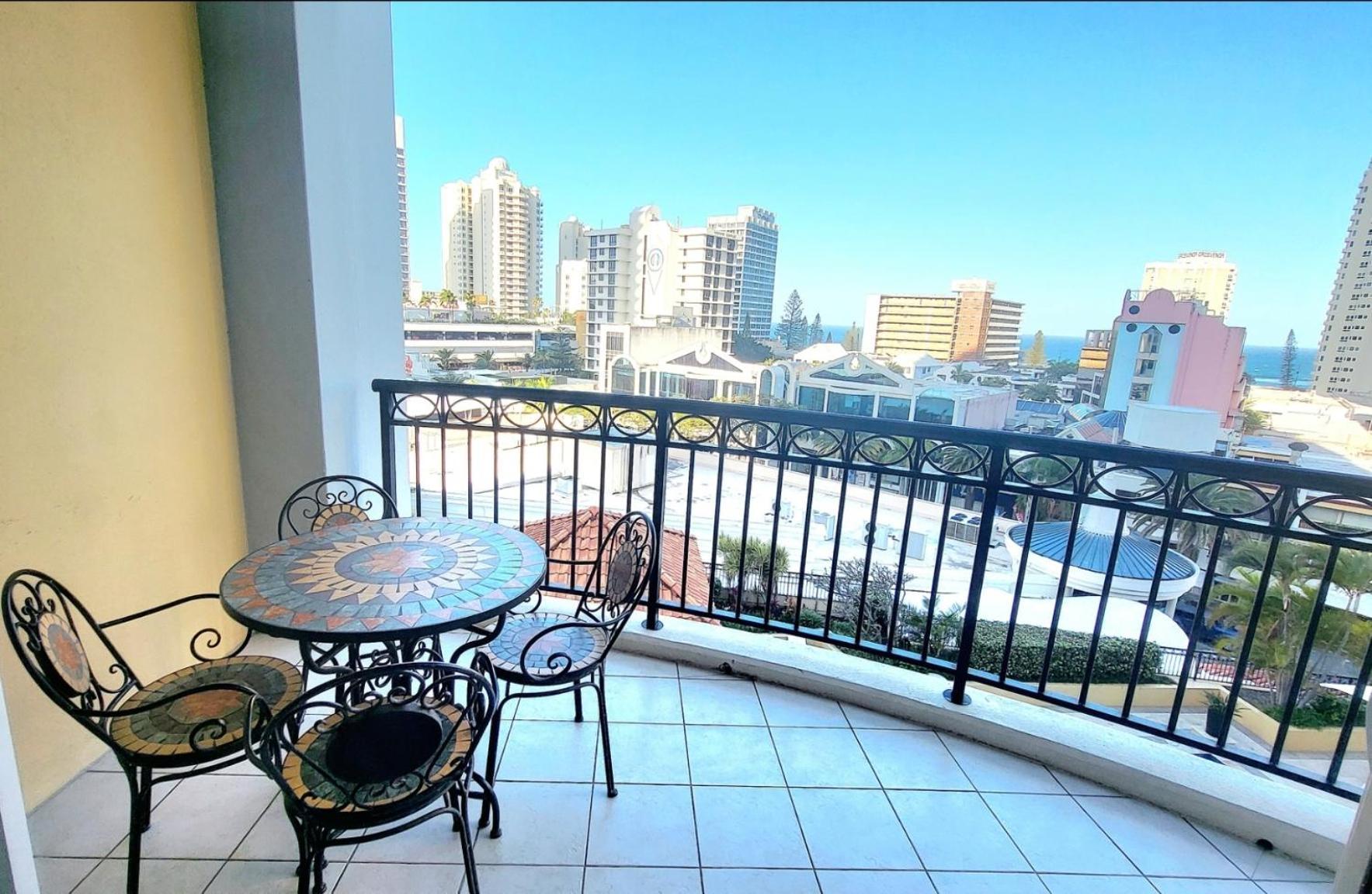 Chevron Renaissance - Self Contained & Privately Managed Apartments Gold Coast Ngoại thất bức ảnh