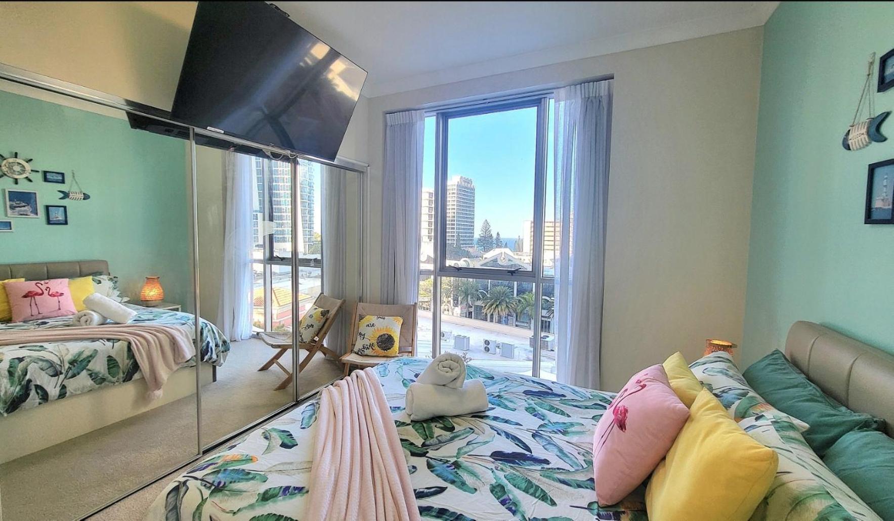 Chevron Renaissance - Self Contained & Privately Managed Apartments Gold Coast Ngoại thất bức ảnh